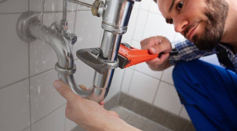 Professional same day plumber services in Lacona, IA
